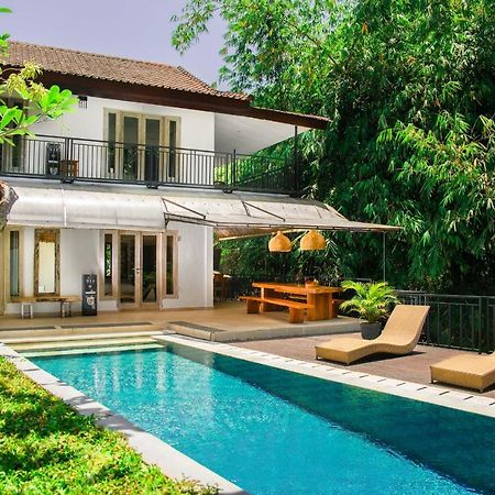 Bali Invest Living Hotel Canggu  Exterior photo