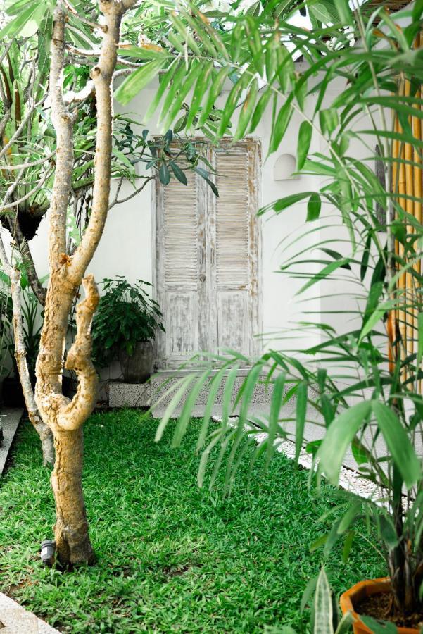 Bali Invest Living Hotel Canggu  Exterior photo