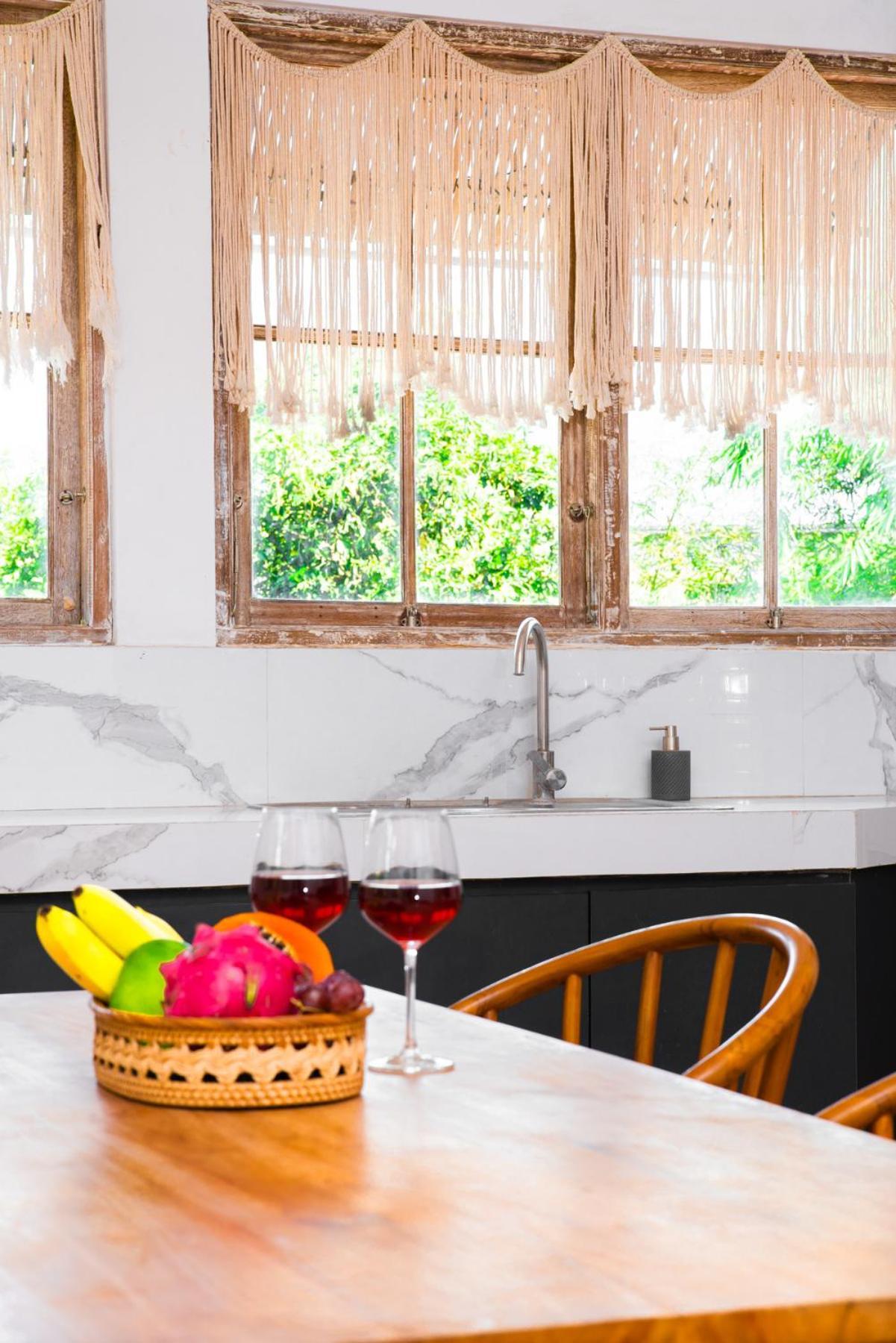 Bali Invest Living Hotel Canggu  Exterior photo